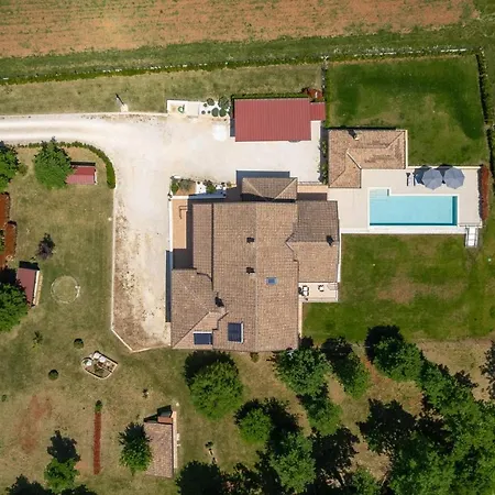 House Mateo With Private Pool * Stari Pazin