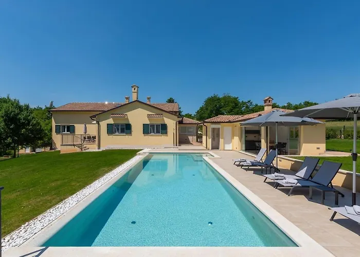 House Mateo With Private Pool