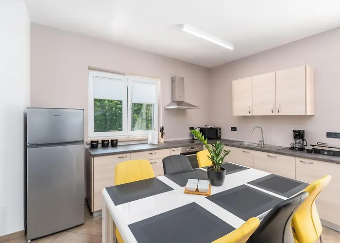 Semesterbostad House Mateo With Private Pool