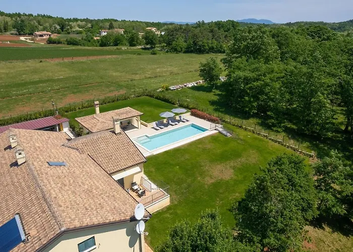 Semesterbostad House Mateo With Private Pool Stari Pazin