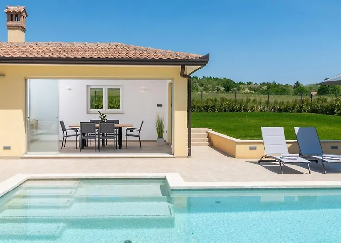 House Mateo With Private Pool Semesterbostad