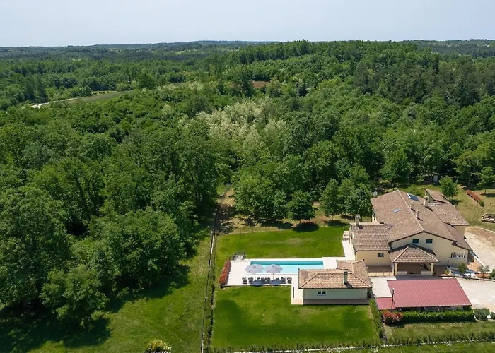 Semesterbostad House Mateo With Private Pool