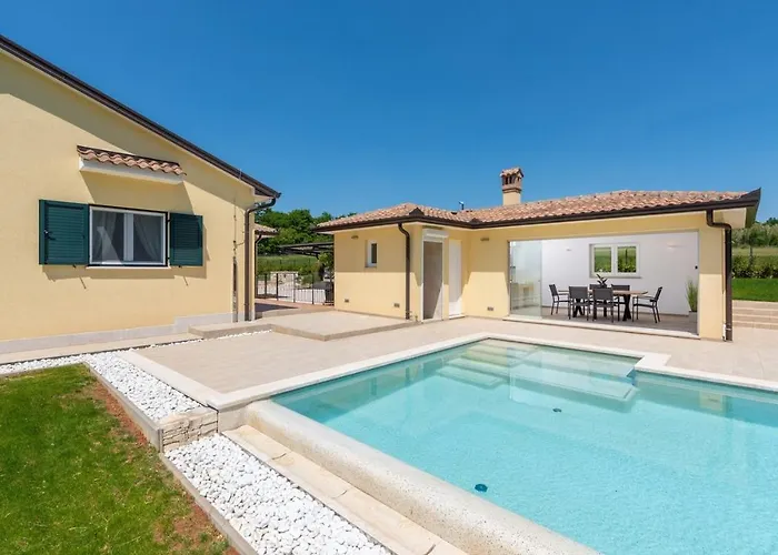 House Mateo With Private Pool