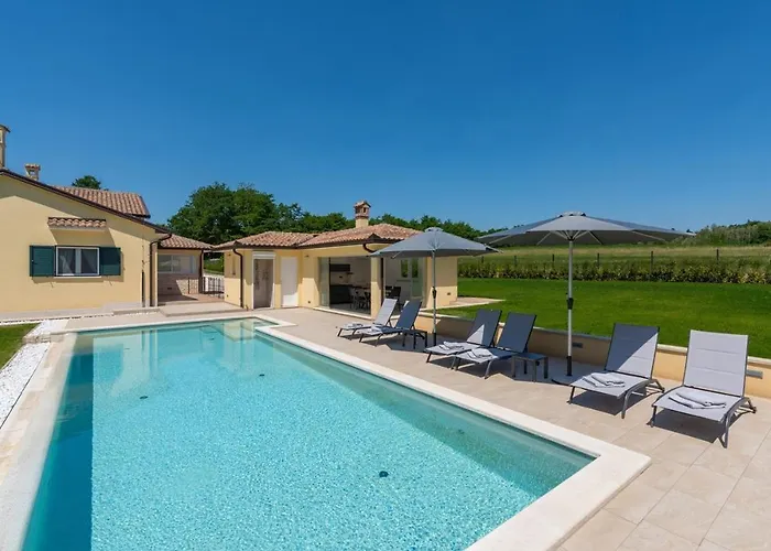 House Mateo With Private Pool